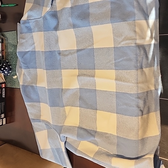 Shirts (multiple) - Picture 3 of 9